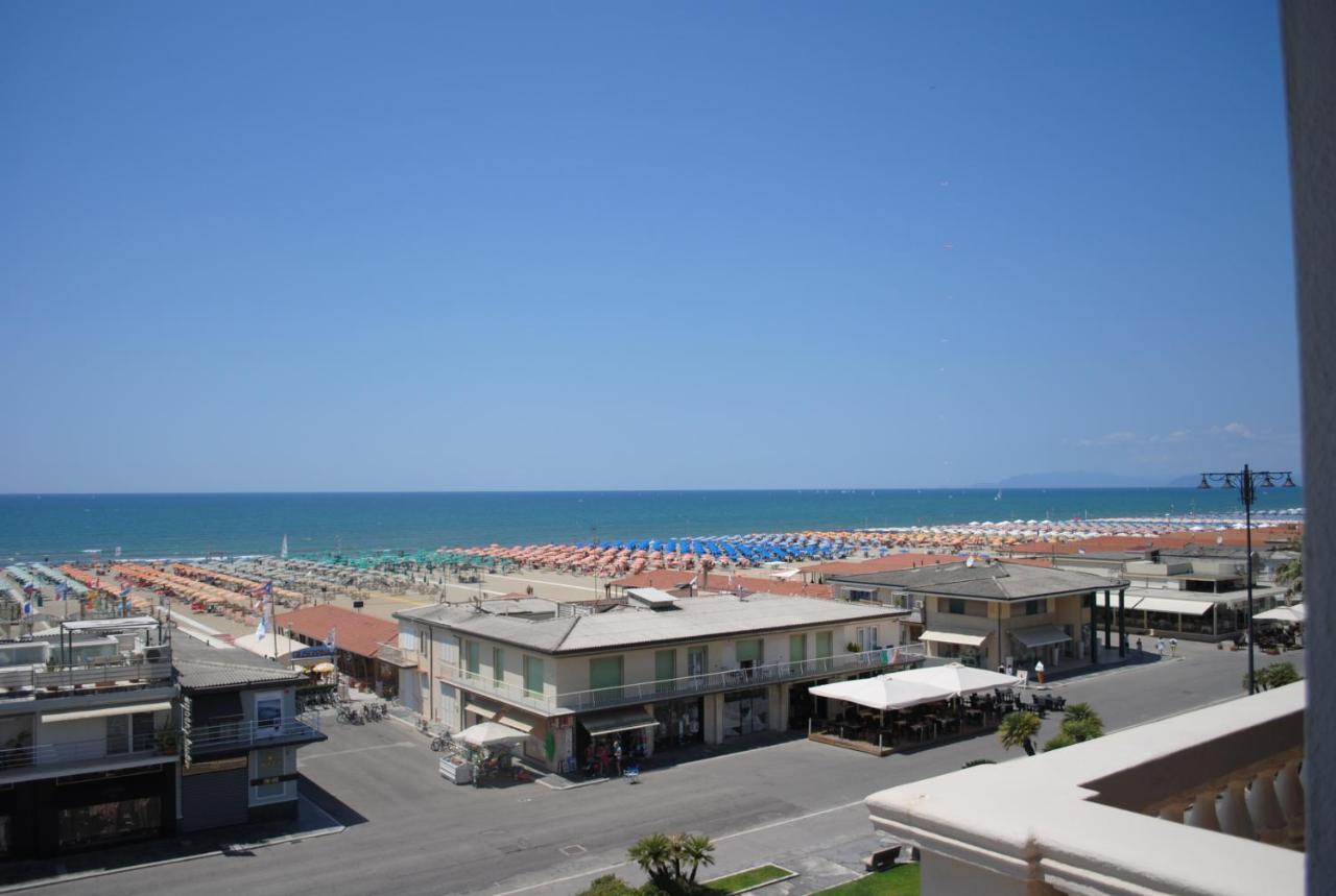 Villa Tina Hotel Viareggio Luaran gambar