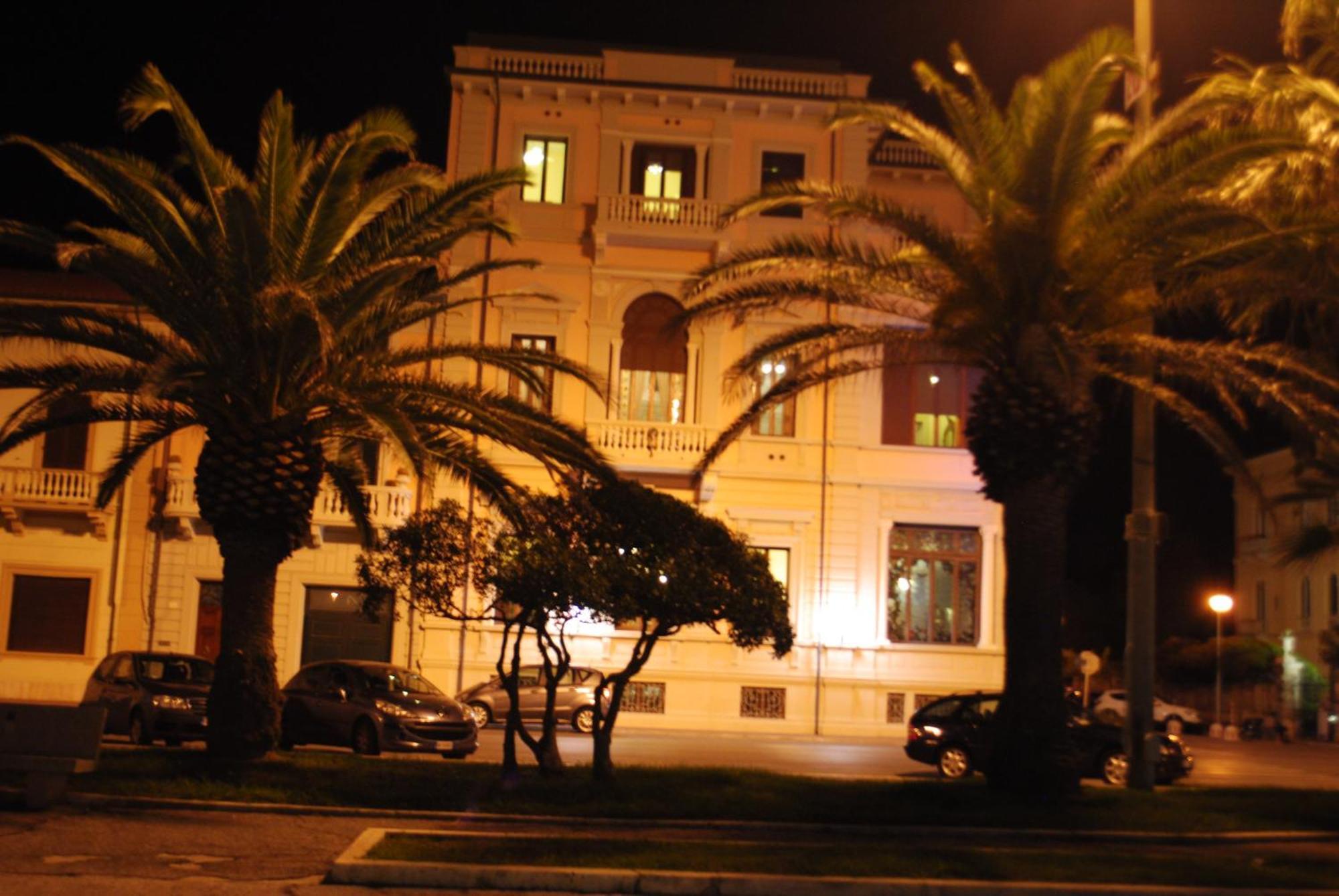 Villa Tina Hotel Viareggio Luaran gambar