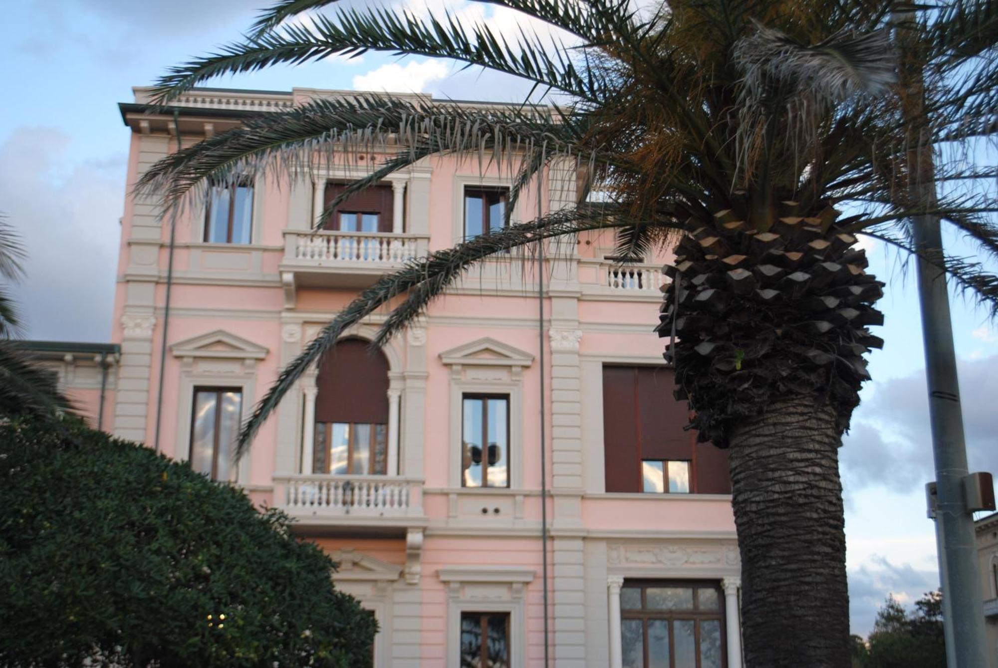 Villa Tina Hotel Viareggio Luaran gambar